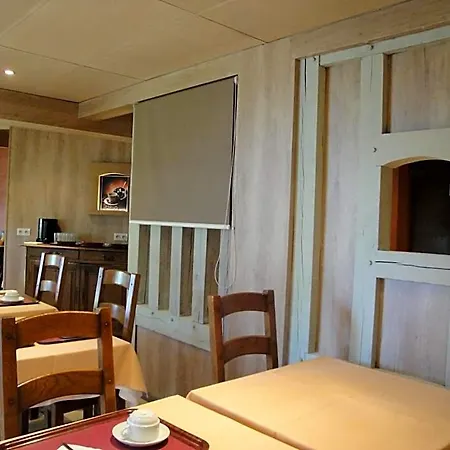 Hotel Fasthotel -le Drakkar -un Fh Confort