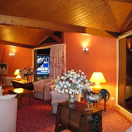 Fasthotel -le Drakkar -un Fh Confort Hotel Pont-Audemer