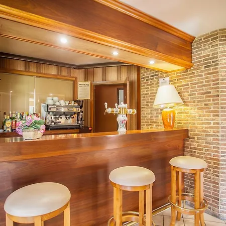 Szálloda Fasthotel -le Drakkar -un Fh Confort